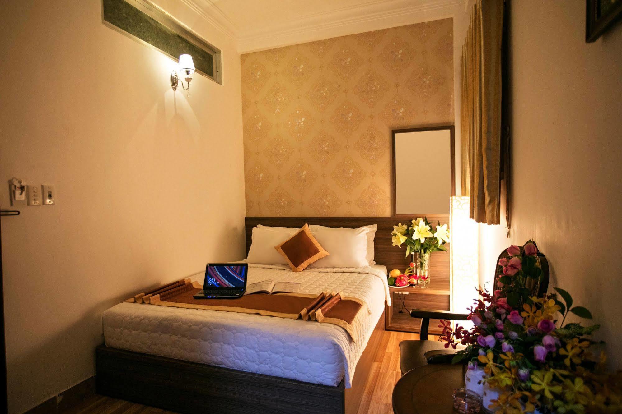 Rosa Centre Hotel ホーチミン市 エクステリア 写真